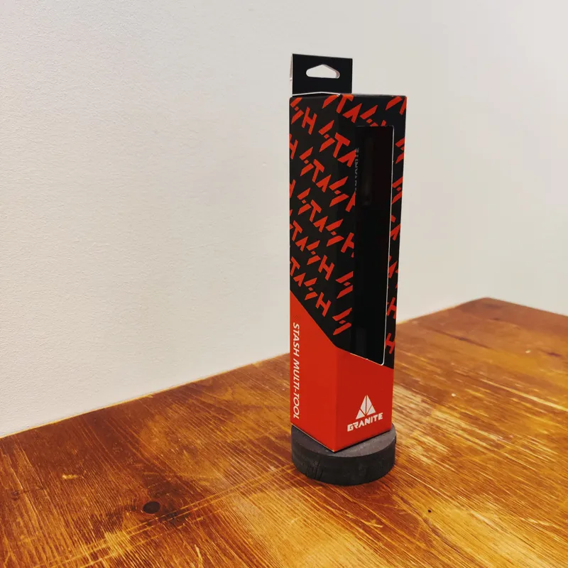 Granite STASH Multi-Tool Steerer Tube Hidden Black -1